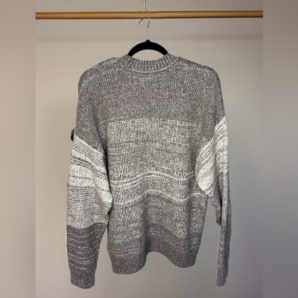 Abercrombie & Fitch Sweater - Picture 2 of 3